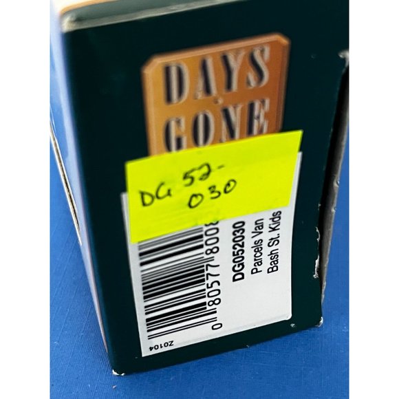 Vintage LLEDO DAYS GONE 1935 MORRIS PARCELS VAN THE BASH STREET KIDS - Picture 7 of 9